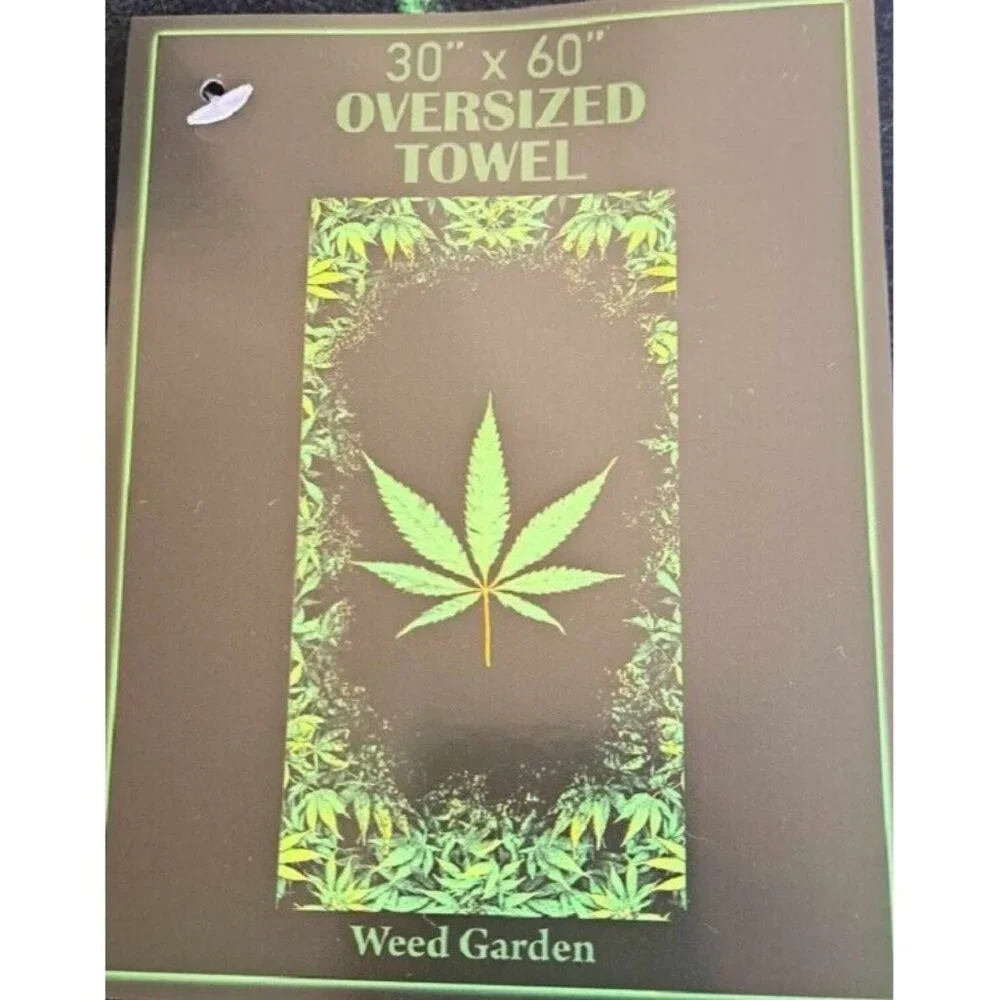New Weed Garden Pot Leaf Bath Beach Pool Gift Towel Marijuana 30x60 Cotton NWT